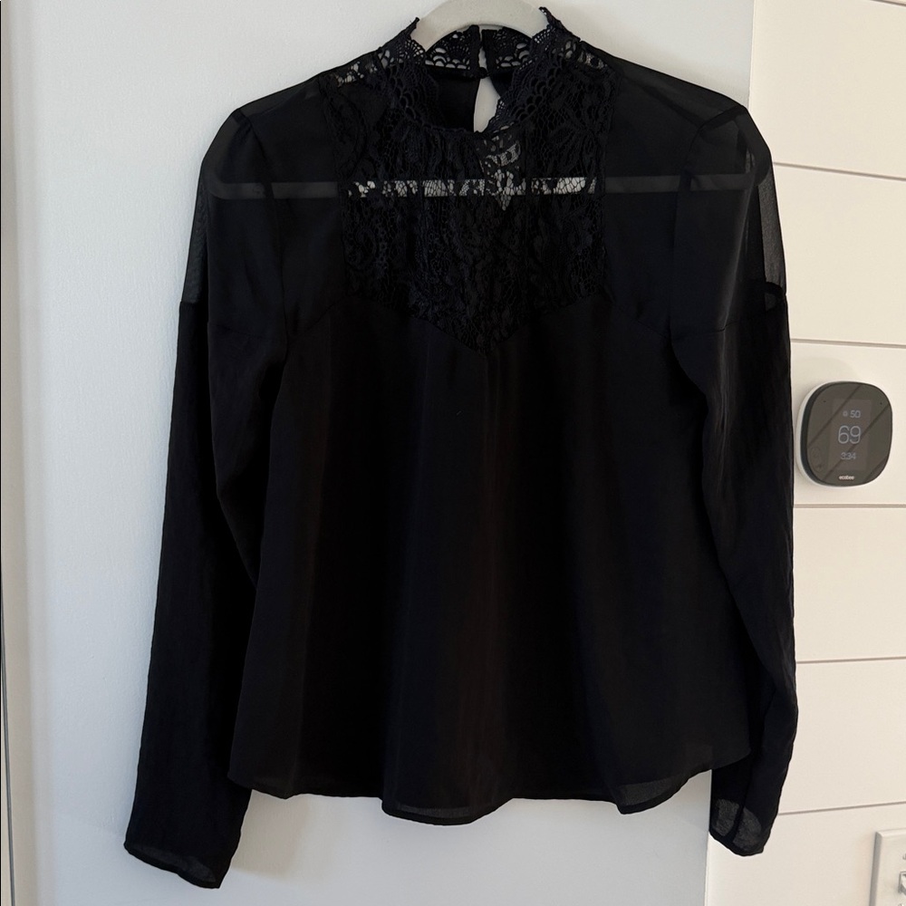 Black Lace Yoke Long-Sleeve Women's Top